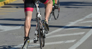 Pros & Cons: Should Cyclists Shave Their Legs?