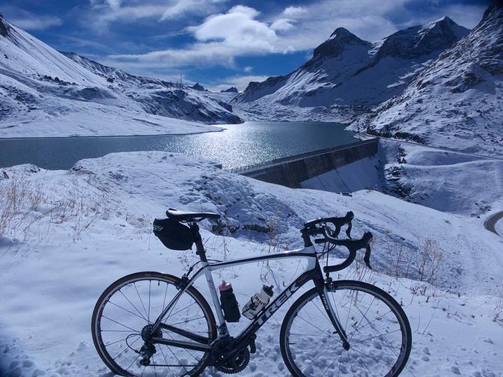 Cycling alps online